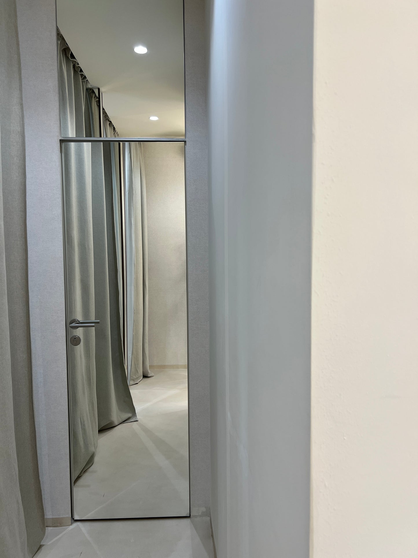 AND store, София